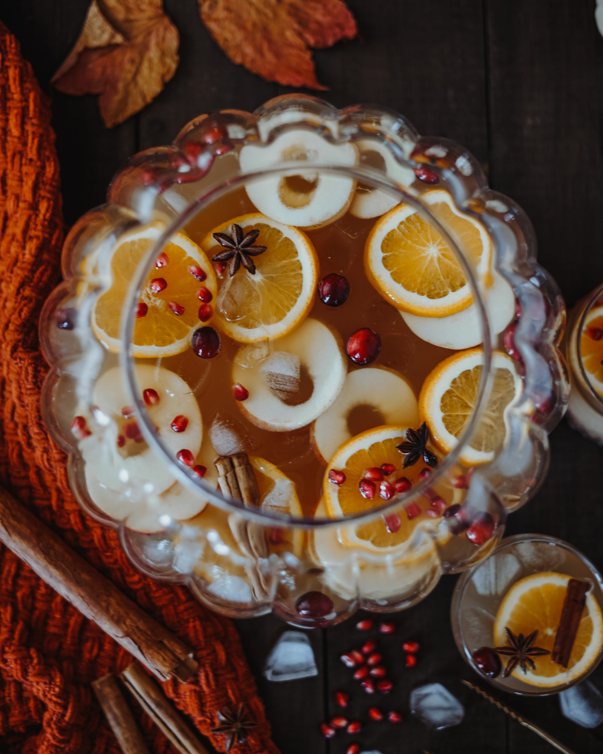 Herbst Sangria mit schnellem Gewürzsirup und Apfelsaft | Marry Kotter