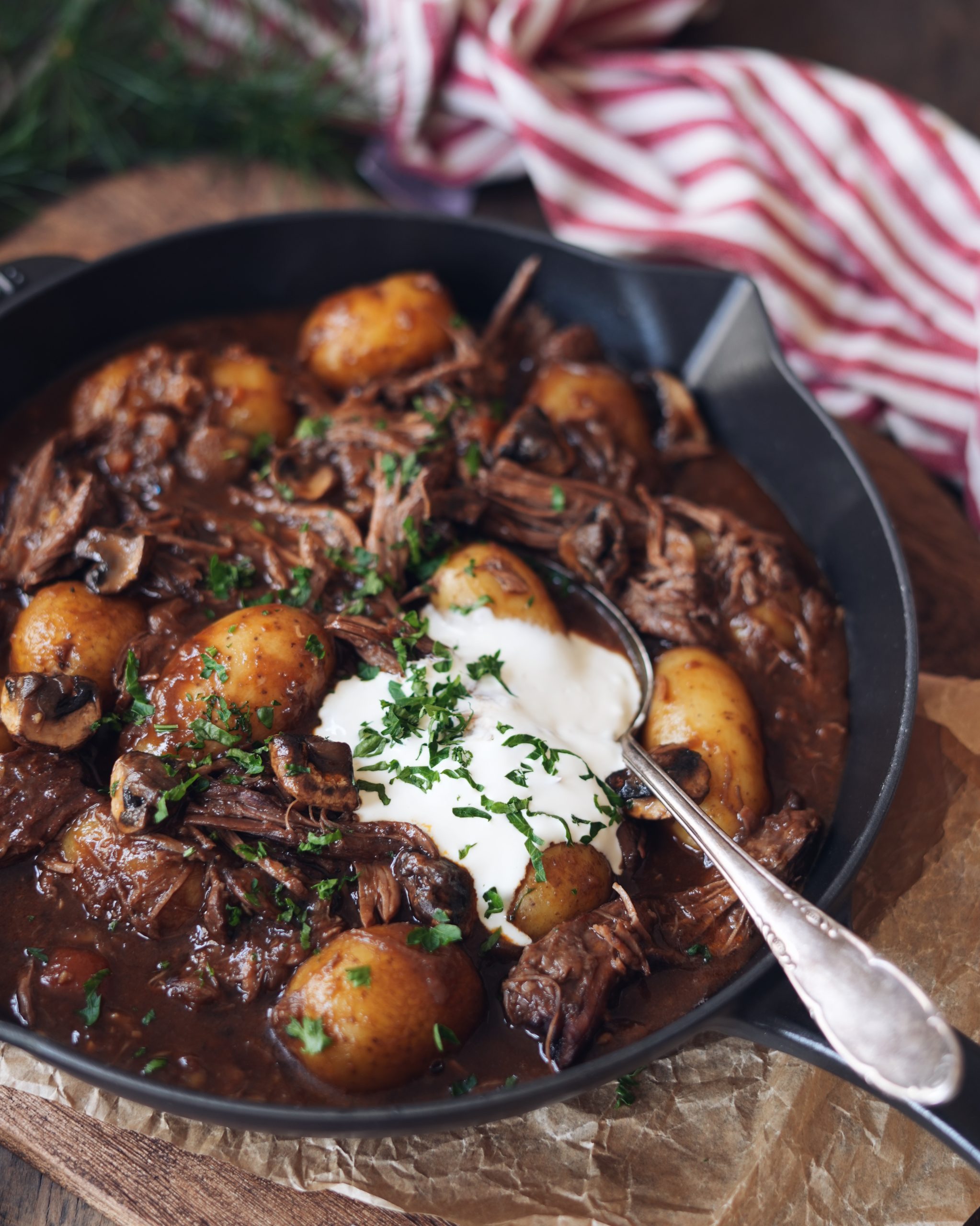 Champignon Schmortopf mit Knoblauchcreme
